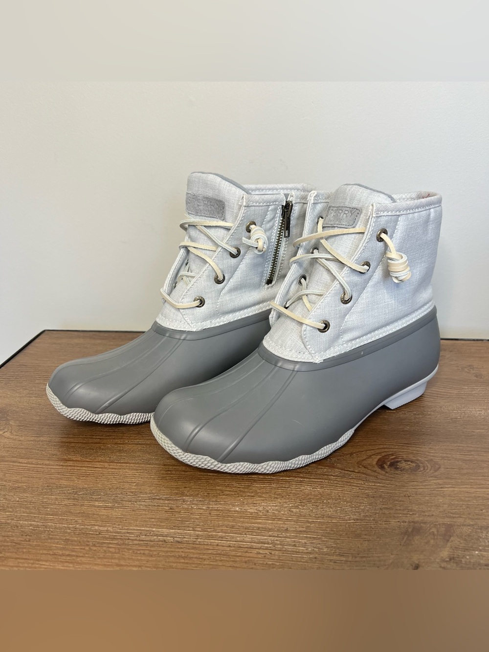 SPERRY NWT Saltwater Duck Rain Boots / Winter Boots Gray Size 9.5